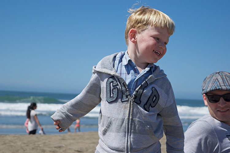 14_52 Smiling on the beach