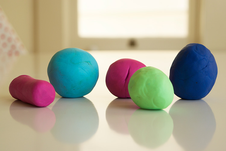 5 Playdough Ideas for Beginners 1