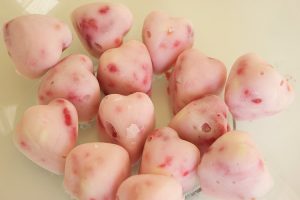 Raspberry Frozen Yoghurt Bites