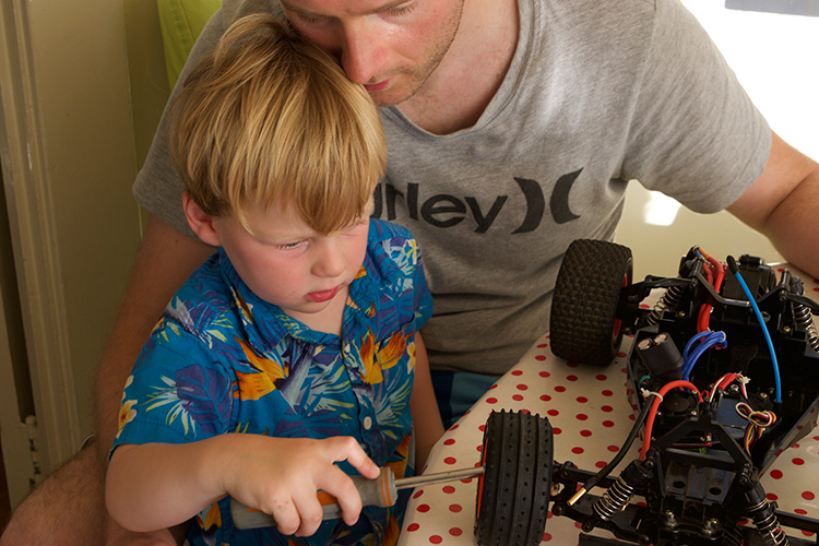 Fixing-Cars-with-Daddy