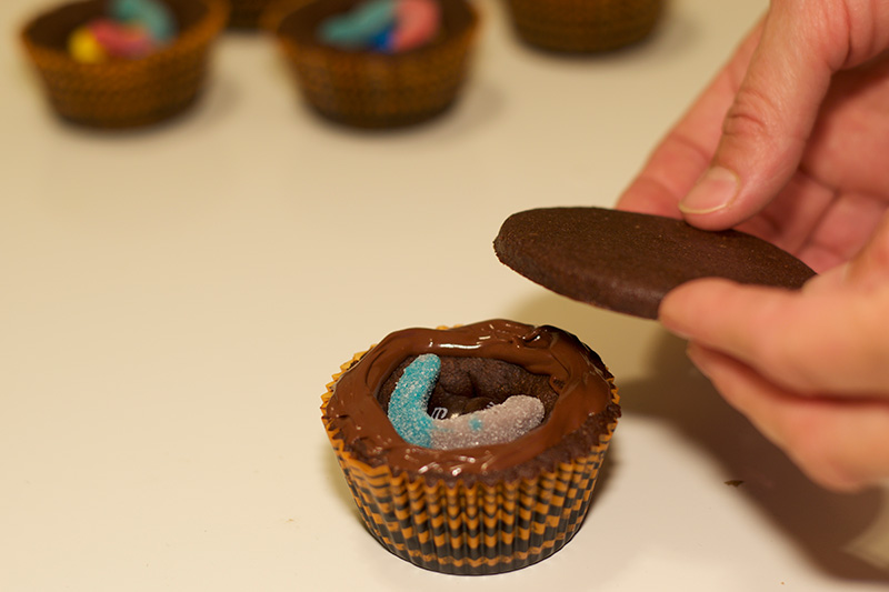 halloween-surprise-cauldron-cookies-4