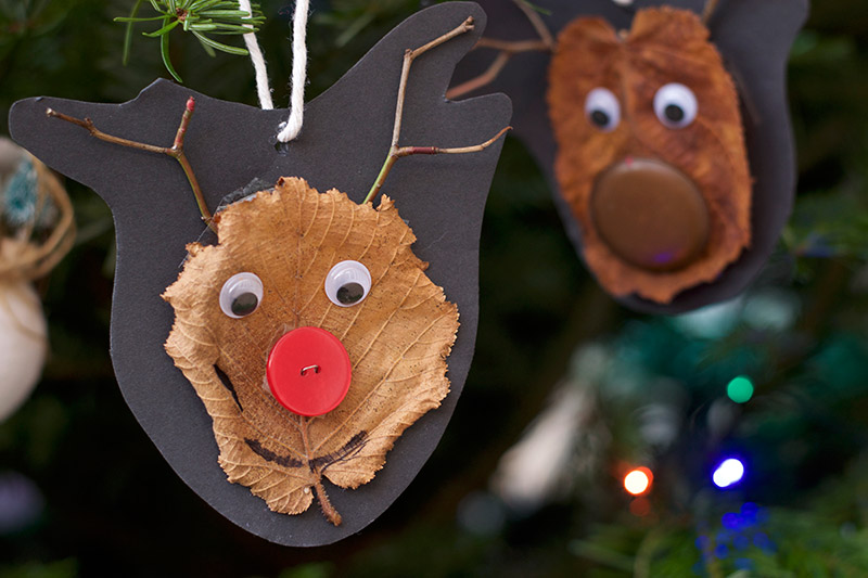 How To Make A Craft Stick Reindeer Craft for the Holidays