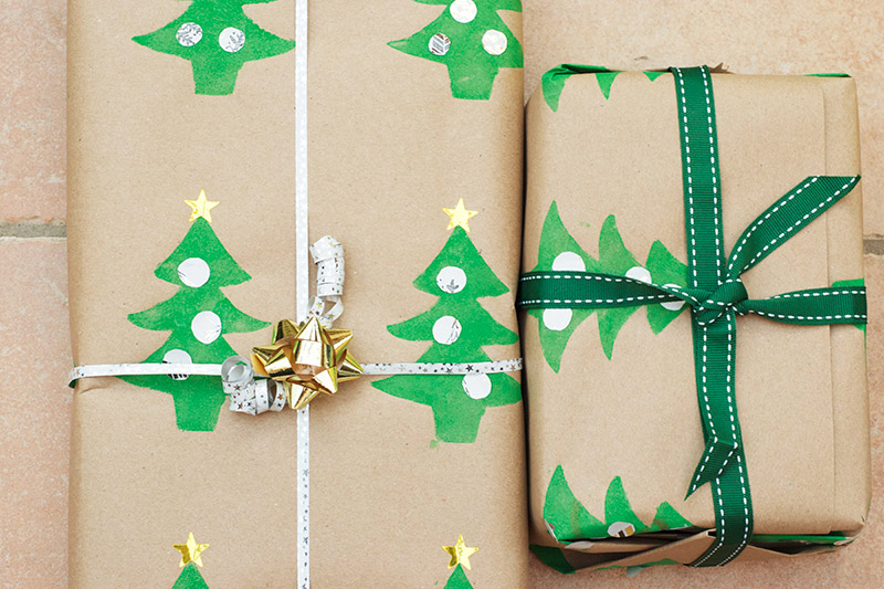 Homemade Christmas Gift Wrap (That Kids Can Make) - Little Fish