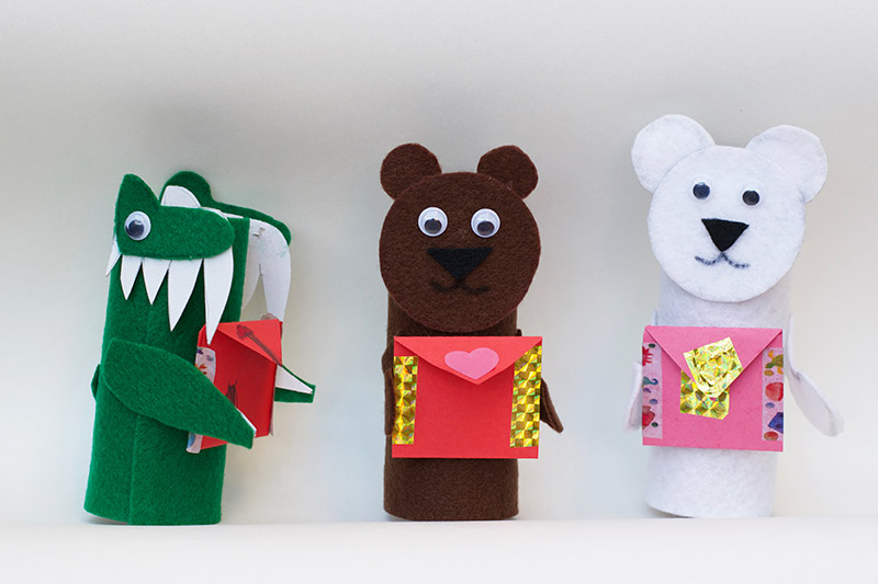 https://littlefishblog.com/wp-content/uploads/2019/02/Toilet-Paper-Roll-Animal-Valentine-Craft-Finished-Animals.jpg